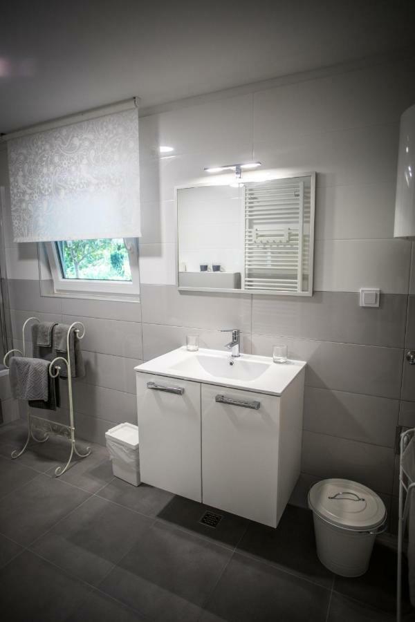 Apartman Magnolia Ivanic-Grad Ngoại thất bức ảnh